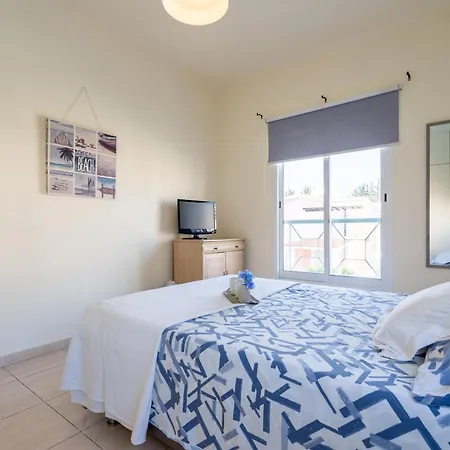 Limnos Gardens Apartment *